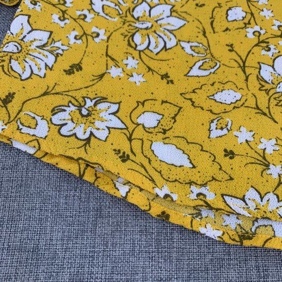 Jasmine & Juliana Yellow Floral‎ Blouse Small 3/4th Sleeves Ruffled Neckline - Picture 9 of 15